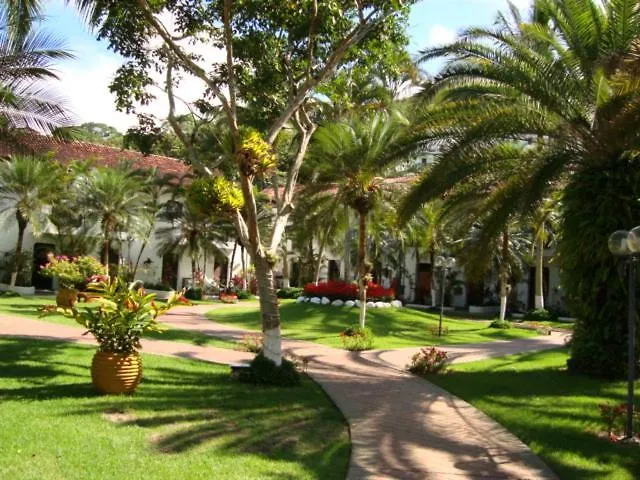 Condomínio a 1 metro da Praia Toninhas Ubatuba Pé na Areia Apartamento-1